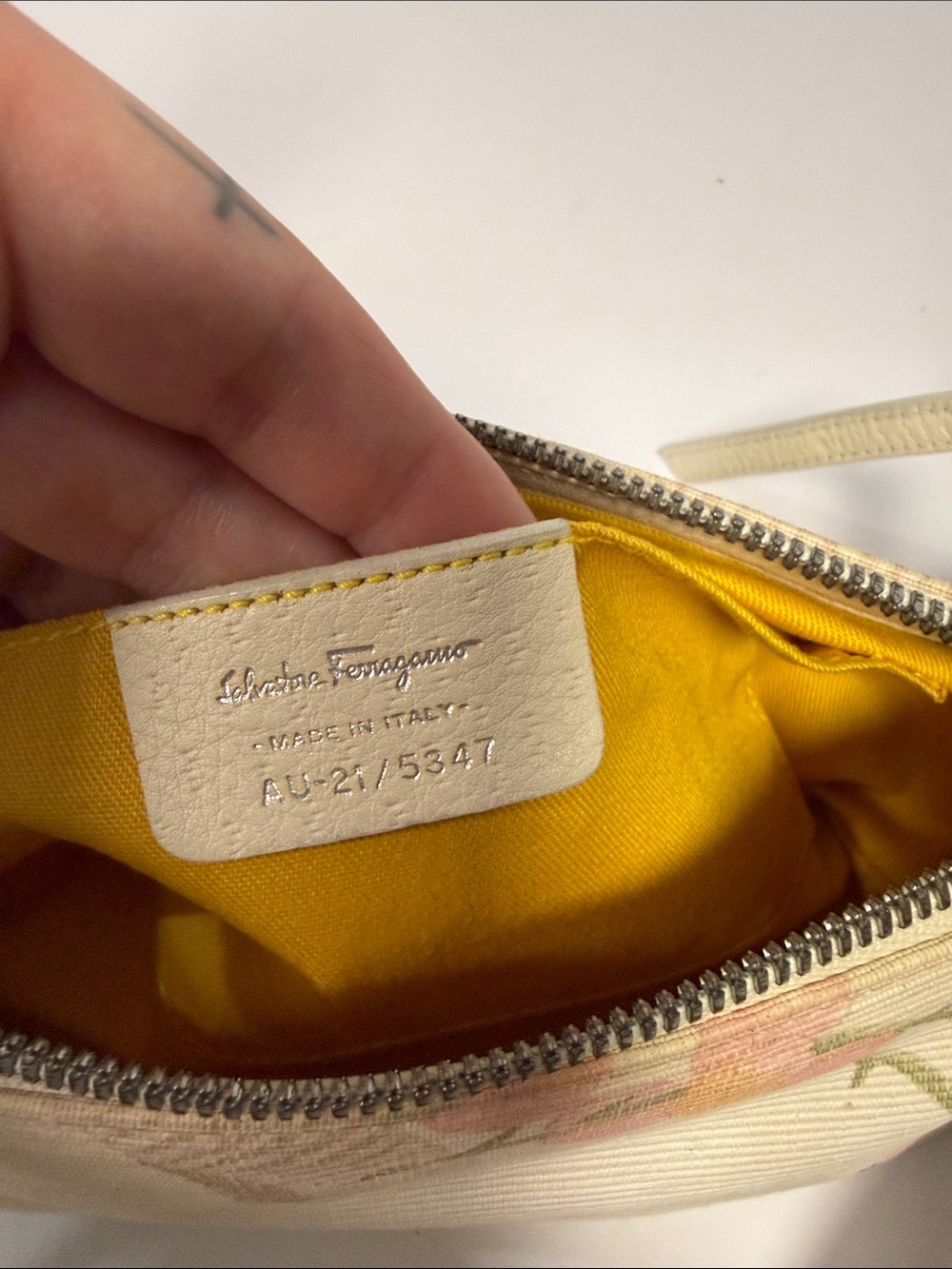 Salvatore Ferragamo Ivory Knotted-Handle Shoulder Bag with Floral Accent - Picture 11 of 12